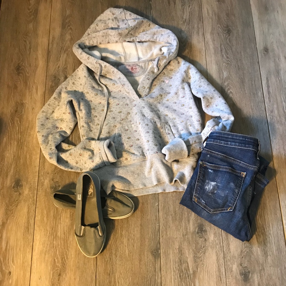 AEO floral hoodie (is that how you spell it?)